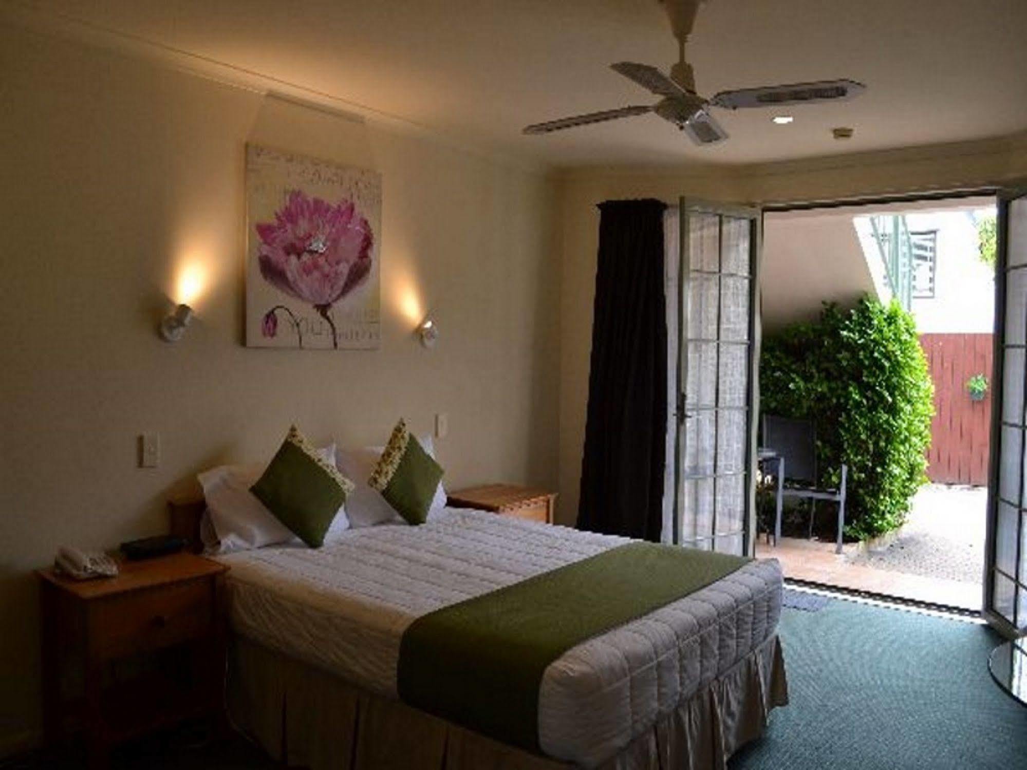 Motel Colonial 4*